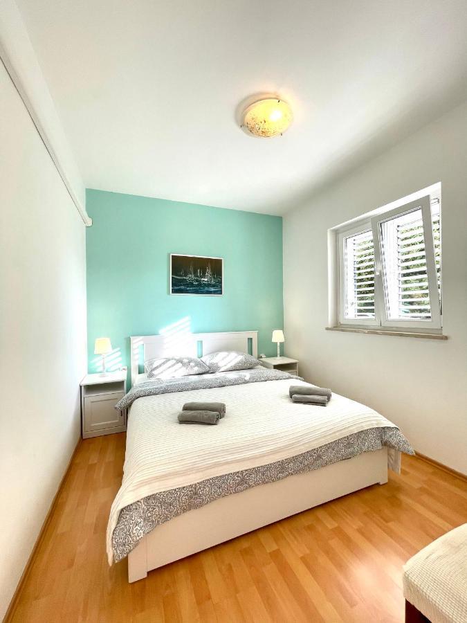 Veronika Apartments Rabac Exterior photo